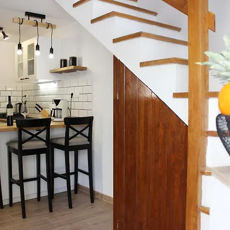 Kendi Apartmán Sutivan