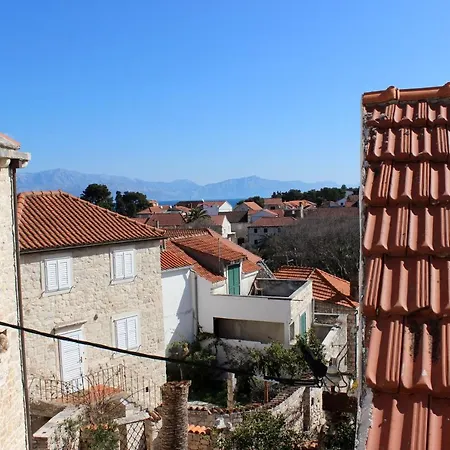 Apartman Kendi Sutivan